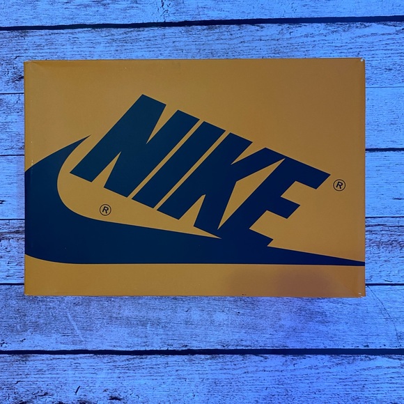 Jordan 1s Taxi - Picture 6 of 6